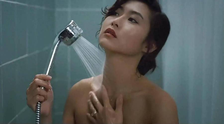 素人人妻搭讪按摩被中出的相关介绍
