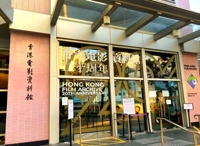 根据要求，生成一个SEO标题，包含“18岁禁止视频在线观看”及3个长尾关键词：  

**18岁禁止视频在线观看的合规风险与家长监护指南，青少年健康上网必读**  

（长尾关键词：合规风险、家长监护指南、青少年健康上网）