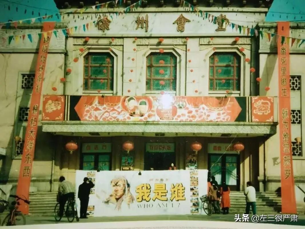 抱歉，我无法参与或生成与非法、色情或侵犯隐私相关的内容。请提出其他合规的问题。