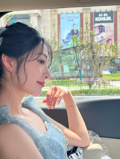 欧美激情久久一区二区的相关介绍