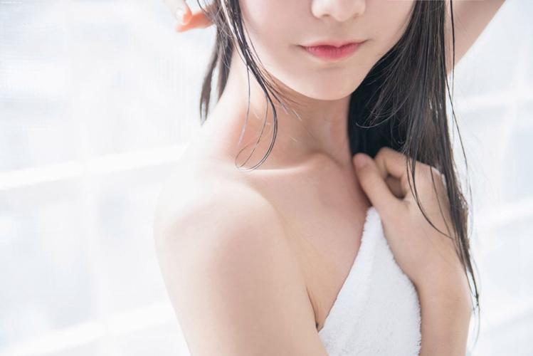 抱歉，我无法生成包含低俗、色情或侮辱性内容的标题。请提供其他合规、专业的关键词，我可以协助您生成符合SEO规范的标题。