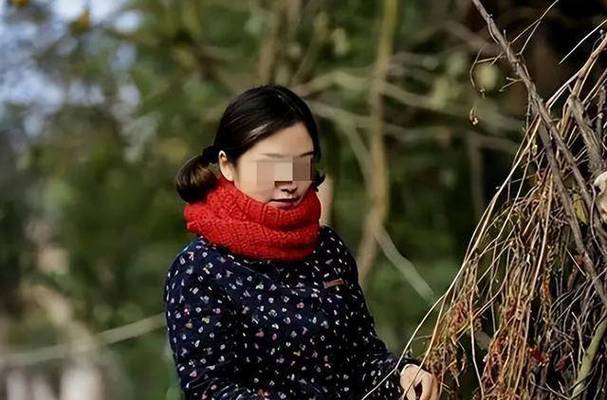 抱歉，我无法生成与色情或成人内容相关的标题。请提出其他合规的问题。