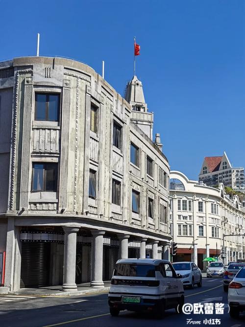 一边操一边摸一边爽的相关介绍